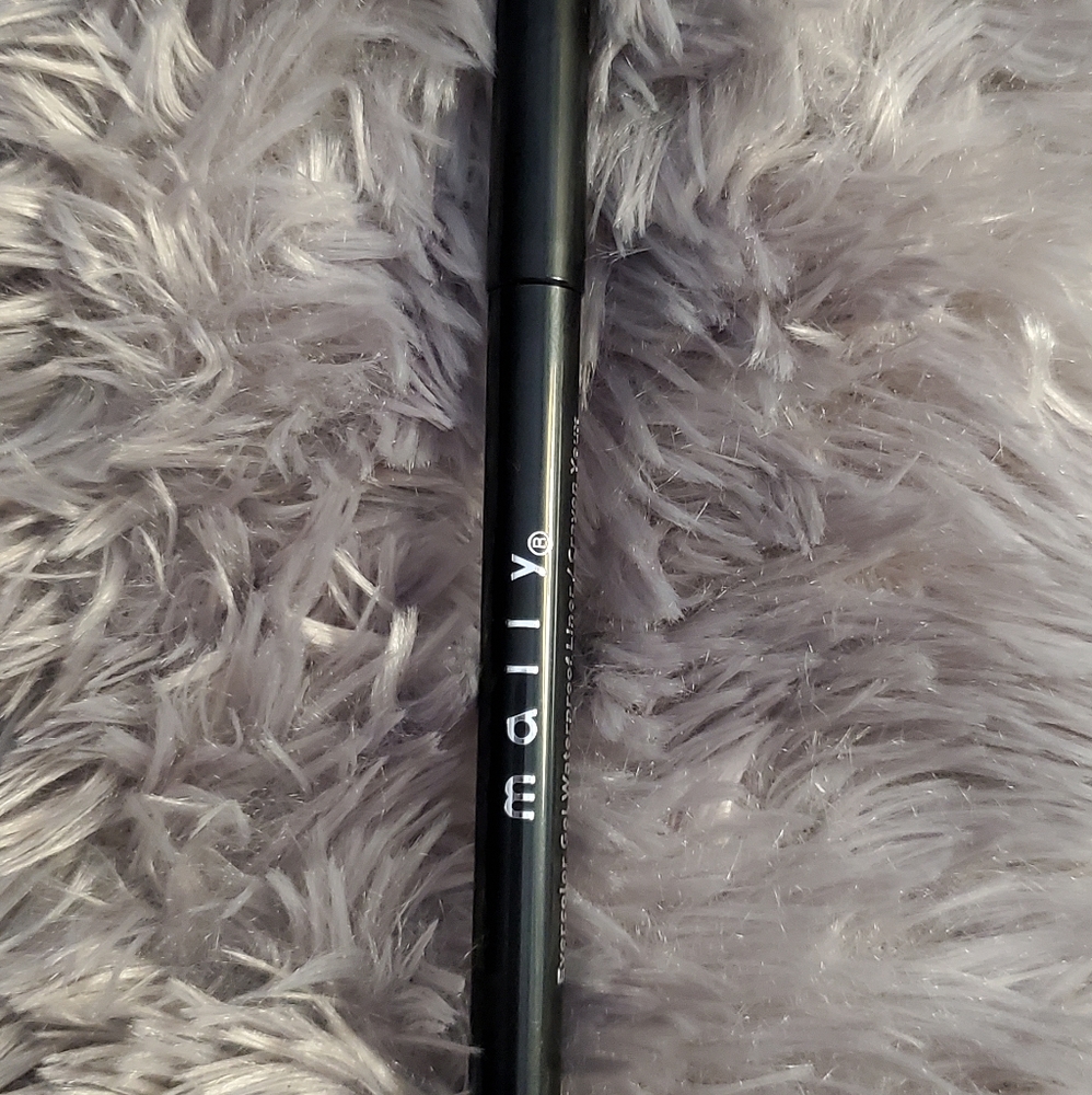 Mally Beauty Onyx Gel Waterproof Eye Liner